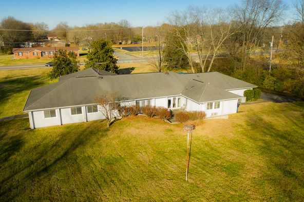 Office For Sale: 993 Long Hollow Pike, Gallatin, TN 37066